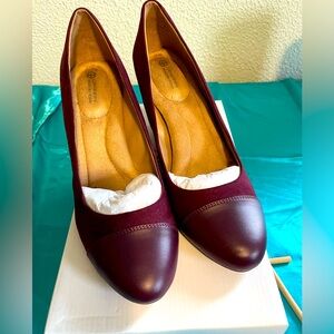 Gianni Bernini size 10 Wedge shoe